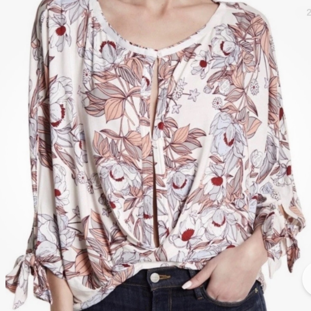FREE PEOPLE Keepin On Printed Floral Top